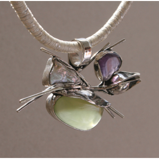 Бижута създадени по поръчка